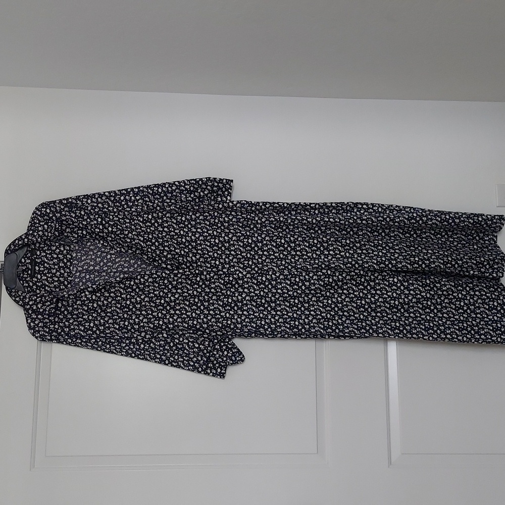 Something Navy | Silky Floral Collared Pocketed Button Front Jumpsuit Size Large